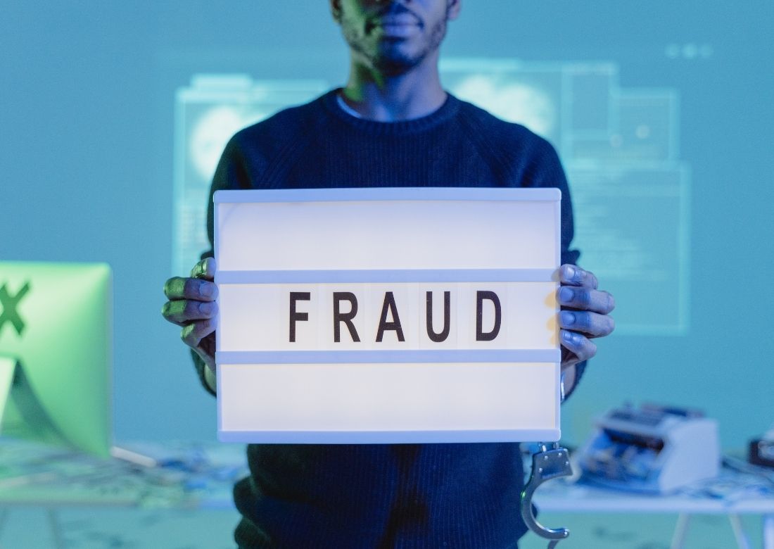 Fraud or Scamming forbidden Jobs in islam for muslims